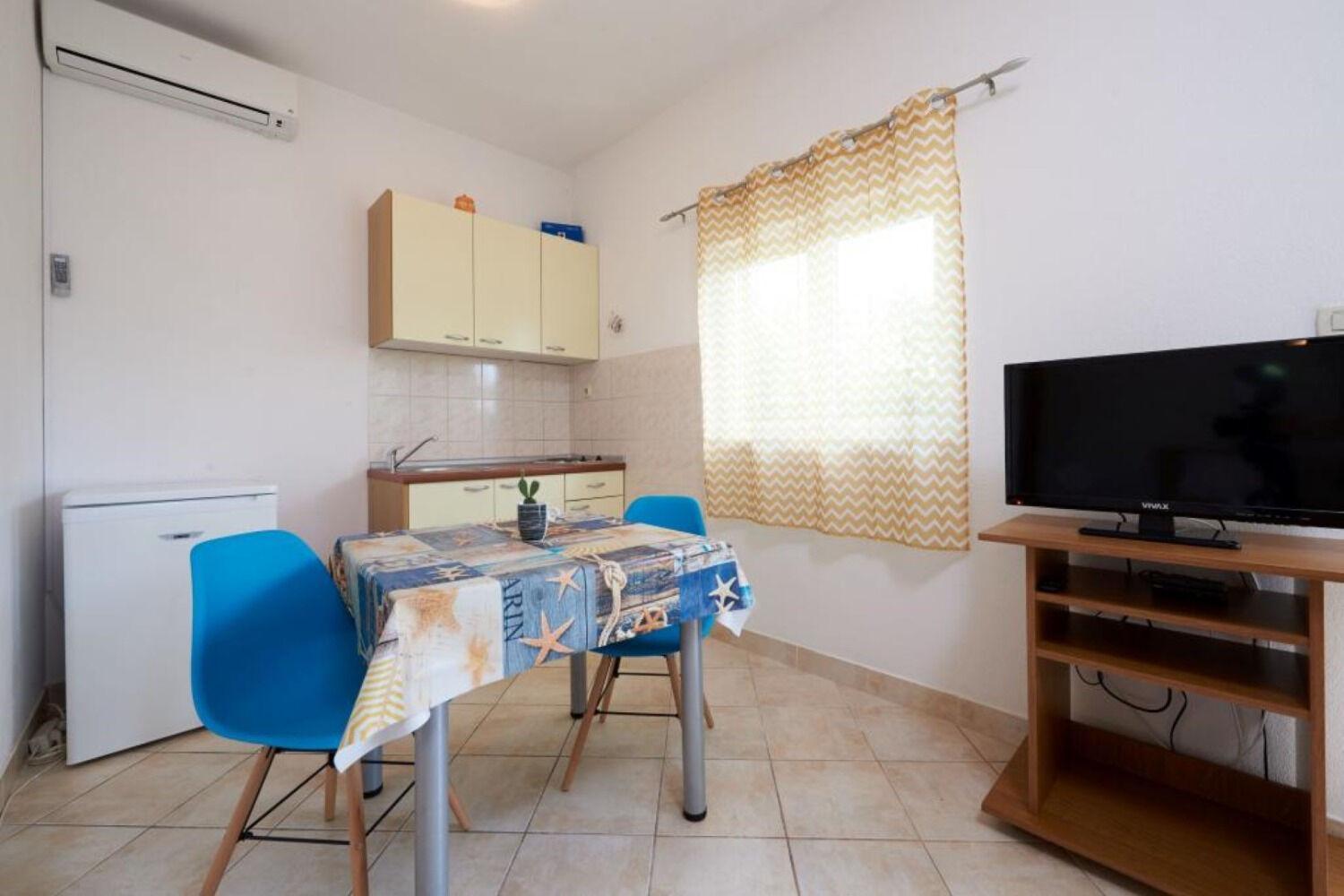Apartments Mare - 30 M From Pebble Beach Seget Vranjica Exterior foto