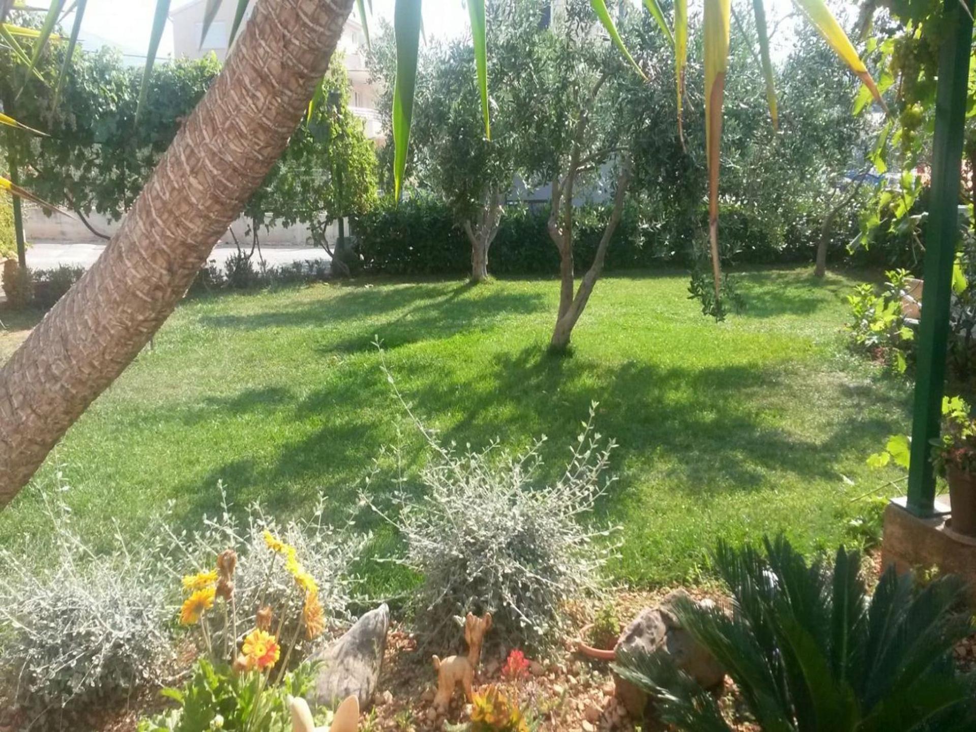 Apartments Mare - 30 M From Pebble Beach Seget Vranjica Exterior foto